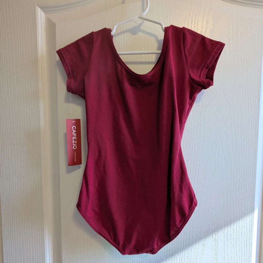 Capezio CC400C Short Sleeve Leotard Garnet Children's Medium NWT